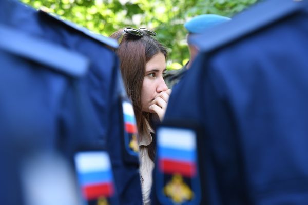 Церемония отправки крымчан на службу в Воздушно-десантные войска