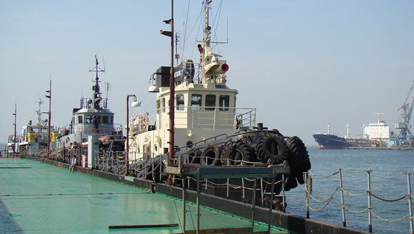 Буксиры в порту
