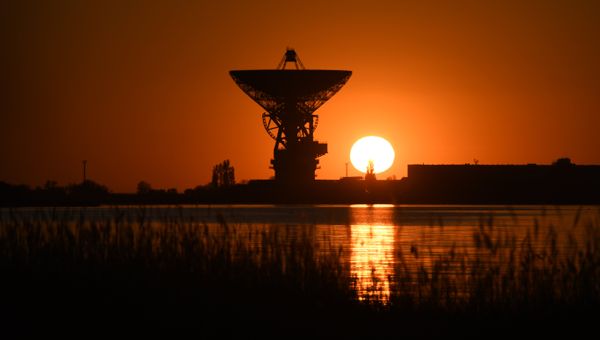 Закат солнца над Центром дальней космической связи