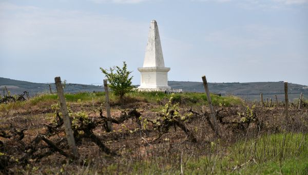 Памятник англичанам, погибшим в Балаклавском сражении Памятник англичанам, погибшим в Балаклавском сражении