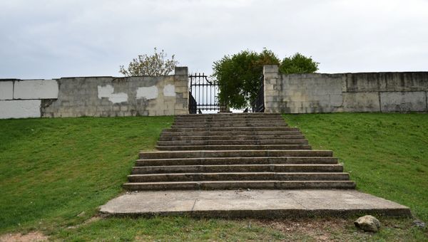Военное английское кладбище 1854-1856 годов в Севастополе Военное английское кладбище 1854-1856 годов в Севастополе