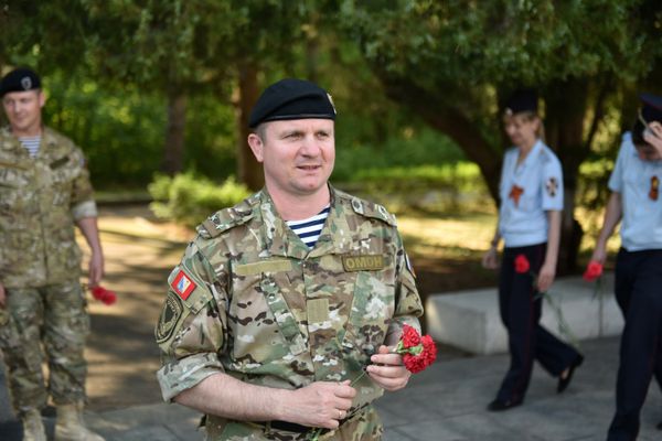 Сотрудники Росгвардии возложили цветы к обелиску Славы воинам-освободителям на Сапун-горе в Севастополе в рамках автопробега Вахта памяти. Сыны Великой Победы