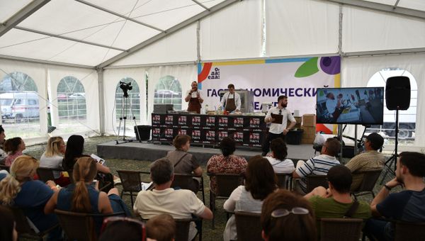 Второй день гастрономического фестиваля О, да! Еда! в Балаклаве. 6 мая 2018