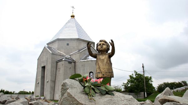  Мемориал жертвам фашистской оккупации Крыма 1941-1944 годов Концлагерь Красный в селе Мирное Симферопольского района