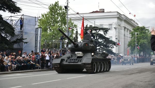 Военный парад в Севастополе. 9 мая 2018
