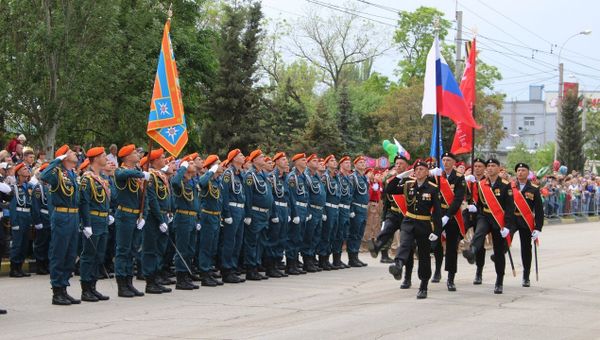 Военный парад в Керчи. 9 мая 2018