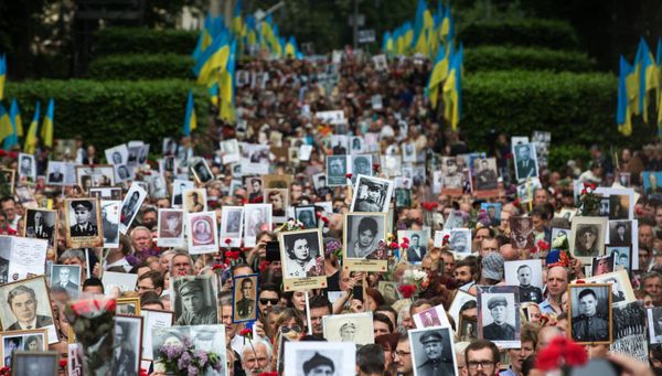 Акция Бессмертный полк на Украине