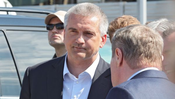 Глава Республики Крым Сергей Аксенов на открытии автодорожной части Крымского моста