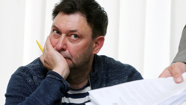 Руководитель РИА Новости Украина Кирилл Вышинский в суде. 17 мая 2018 Руководитель РИА Новости Украина Кирилл Вышинский в суде. 17 мая 2018
