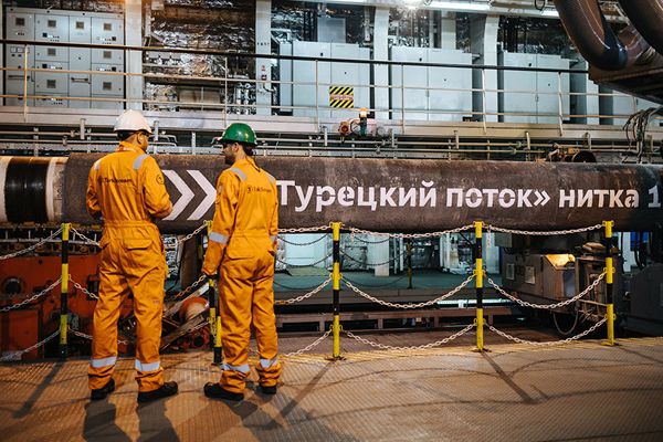 Символьный сварной шов, который знаменует окончание кампании по укладке морских трубопроводов первой нитки Турецкого потока