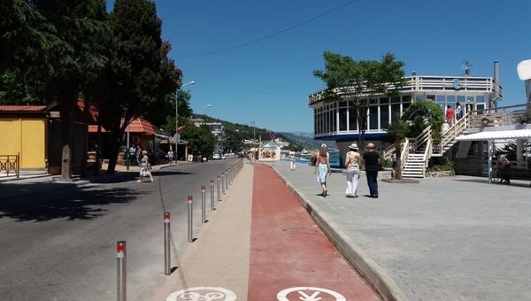 Открытие новой набережной в Профессорском уголке в Алуште