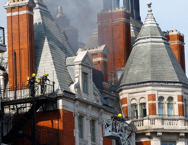  Пожар в гостинице Mandarin Oriental в Лондоне 