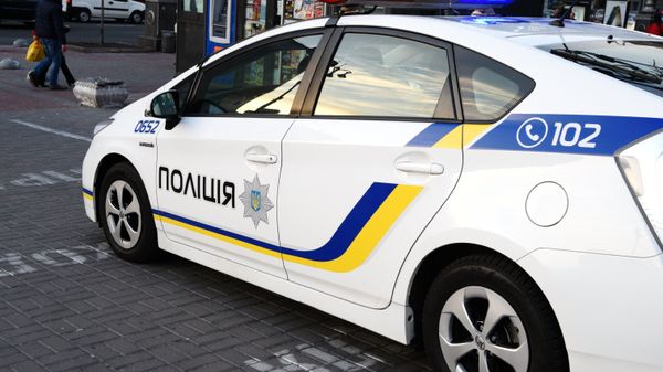 Автомобиль сотрудников Украинской полиции в Киеве