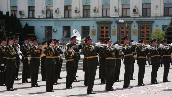 Фестиваль военных оркестров, приуроченный ко Дню России, в Симферополе Фестиваль военных оркестров, приуроченный ко Дню России, в Симферополе