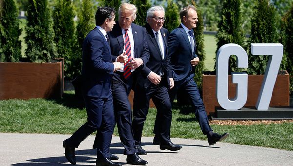 Премьер-министр Италии Джузеппе Конте, президент США Дональд Трамп, президент Еврокомиссии Жан-Клод Юнкер и президент Европейского совета Дональд Туск на саммите G7 в Квебеке