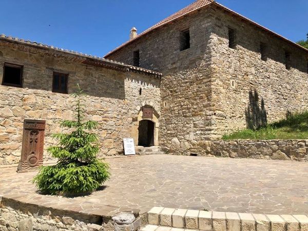 Армянский монастырь Сурб-Хач в Крыму 