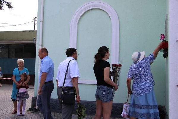 В Бахчисарае почтили память жертв депортации народов из Крыма В Бахчисарае почтили память жертв депортации народов из Крыма