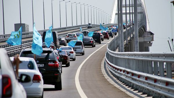 Автопробег крымских татар по крымскому мосту. 26 мая 2018