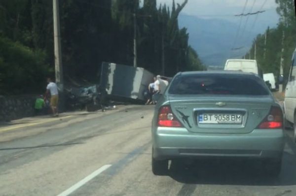 ДТП под Алуштой с участием четырех автомобилей
