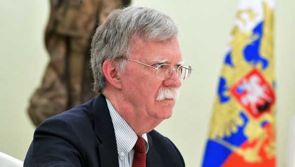 Советник президента США по вопросам национальной безопасности Джон Болтон во время встречи с президентом РФ Владимиром Путиным в Кремле Советник президента США по вопросам национальной безопасности Джон Болтон во время встречи с президентом РФ Владимиром Путиным в Кремле
