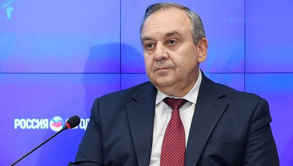 Заместитель председателя Совета министров РК — постоянный представитель Республики при президенте РФ Георгий Мурадов