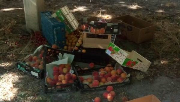 Товар, изъятый во время рейда в Симферополе Товар, изъятый во время рейда в Симферополе
