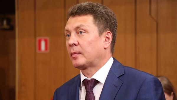 Заместителем главы Совета министров Крыма Михаил Селезнев