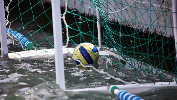 Соревнований по водному поло среди юношей на Кубок Черного моря в Керчи
