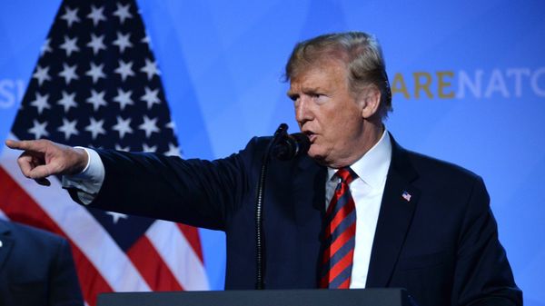 Президент США Дональд Трамп на саммите НАТО в Брюсселе Президент США Дональд Трамп на саммите НАТО в Брюсселе