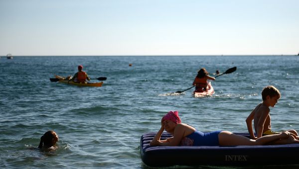 Отдых на море. Архивное фото