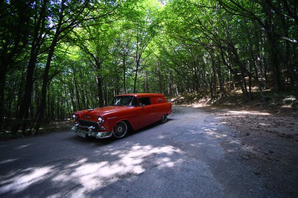 Ралли ретро-автомобилей на Ай-Петри. Chevrolet Sedan Delivery 1955 Ралли ретро-автомобилей на Ай-Петри. Chevrolet Sedan Delivery 1955