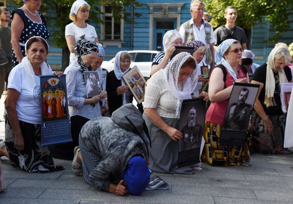 Крестный ход в Симферополе, приуроченный к 100-летию гибели царской семьи