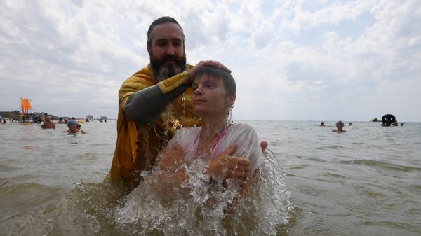 Массовое крещение в Евпатории в День Крещения Руси