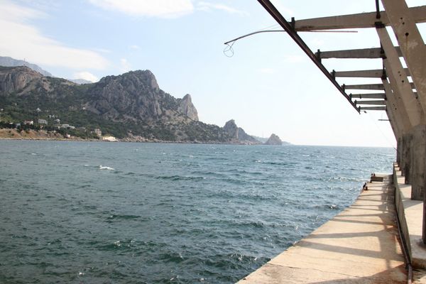 Поселок Кацивели на Южном берегу Крыма Поселок Кацивели на Южном берегу Крыма