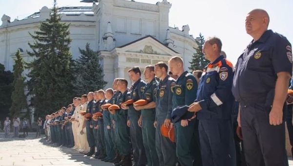 Сотрудники ГУ МЧС России в Севастополе