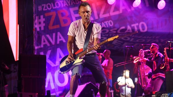Лидер группировки Ленинград Сергей Шнуров на #ZBFest-2018 в Балаклаве