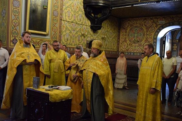 Молебен во славу города  на праздновании 180-й годовщины со дня основания Ялты