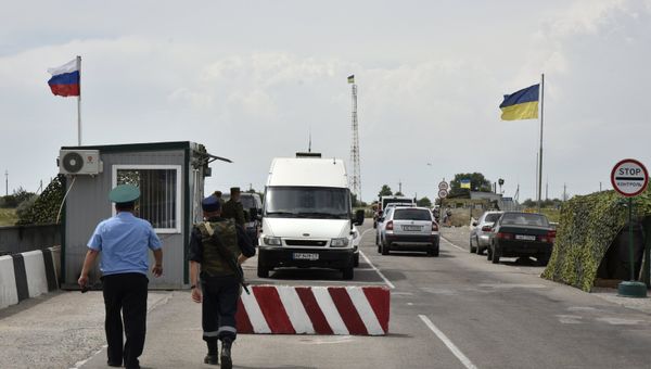 Автомобильный пункт пропуска Джанкой на российско-украинской границе