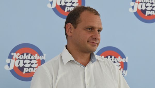 Глава администрации Феодосии Сергей Фомич