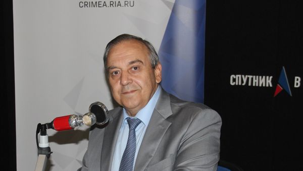 Заместитель председателя Совета министров Республики Крым - постоянный представитель РК при президенте России Георгий Мурадов на радио Спутник в Крыму