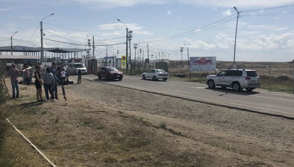 Ситуация в пункте пропуска Джанкой на границе Крыма с Украиной. 7 сентября 2018