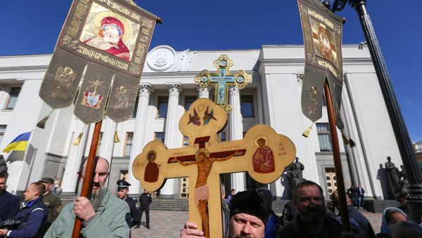 Акция прихожан Украинской православной церкви Московского патриархата в Киеве. Архивное фото