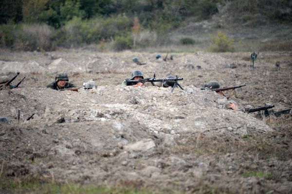 Реконструкция сражения за Севастополь в мае 1944 года в рамках Крымского военно-исторического фестиваля