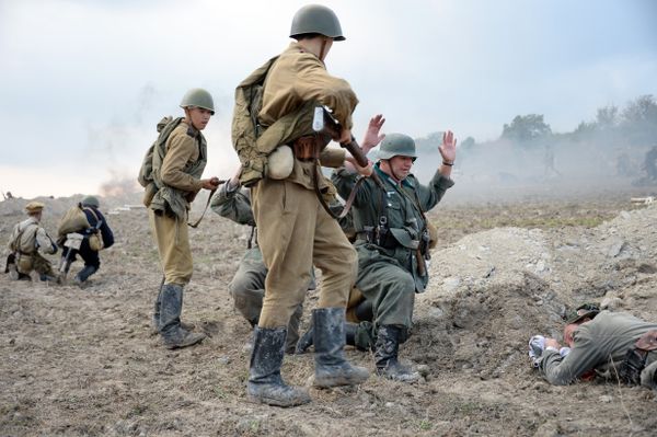 Реконструкция сражения за Севастополь в мае 1944 года в рамках Крымского военно-исторического фестиваля