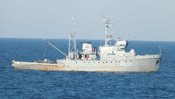 Буксир Корец ВМСУ у берегов Крыма