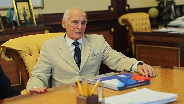 Советский и российский актер театра и кино, народный артист СССР Василий Лановой. Архивное фото Советский и российский актер театра и кино, народный артист СССР Василий Лановой. Архивное фото