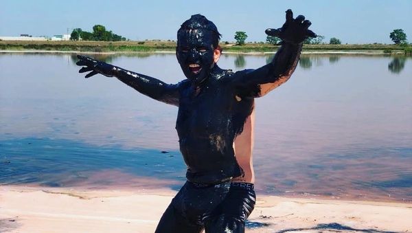 Лидер российской группы 7Б Иван Демьян на отдыхе в Крыму Лидер российской группы 7Б Иван Демьян на отдыхе в Крыму