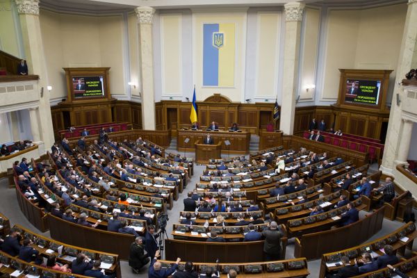 Президент Украины Петр Порошенко выступает на заседании Верховной рады Украины