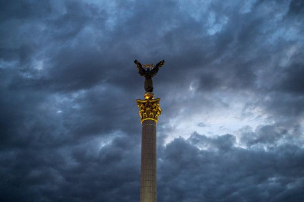Монумент Независимости Украины на площади Независимости в Киеве