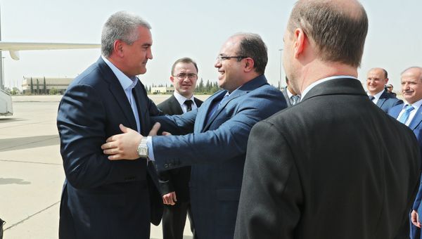Официальная делегация Крыма во главе с председателем Совета министров Республики Сергеем Аксеновым прибыла в Дамаск Официальная делегация Крыма во главе с председателем Совета министров Республики Сергеем Аксеновым прибыла в Дамаск